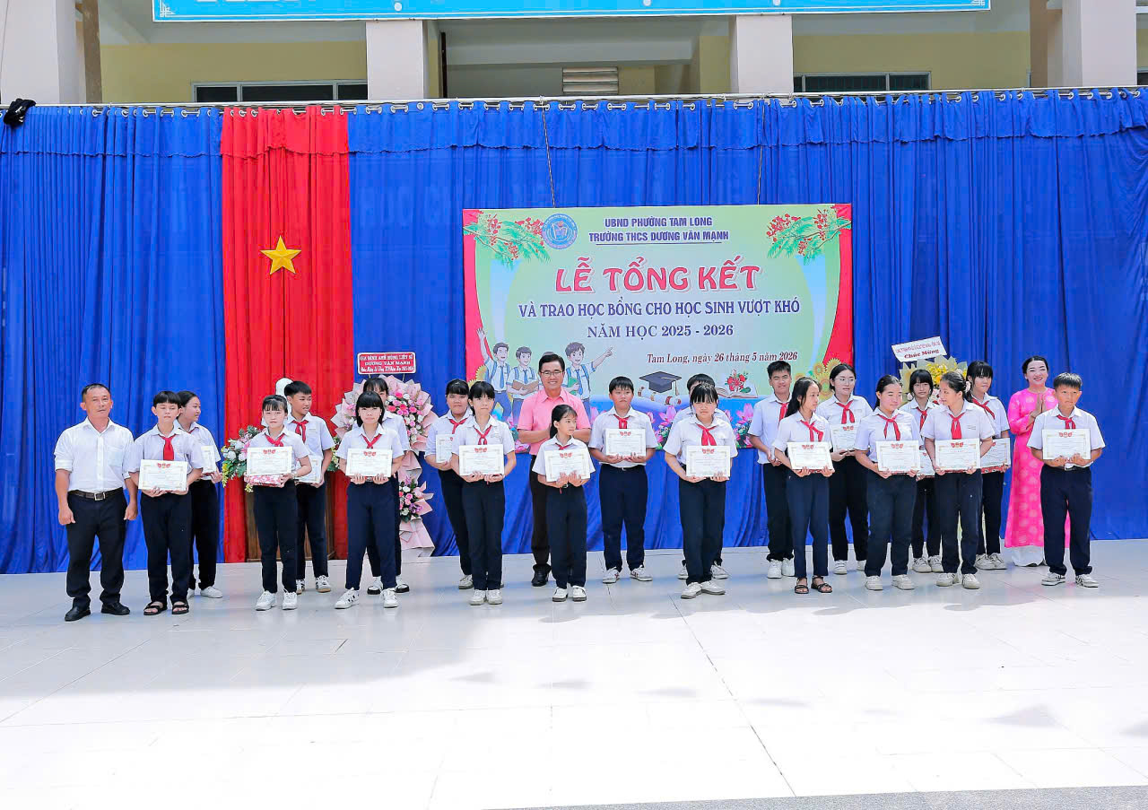 Trao học bong Truong Duong Van Mạnh 2026