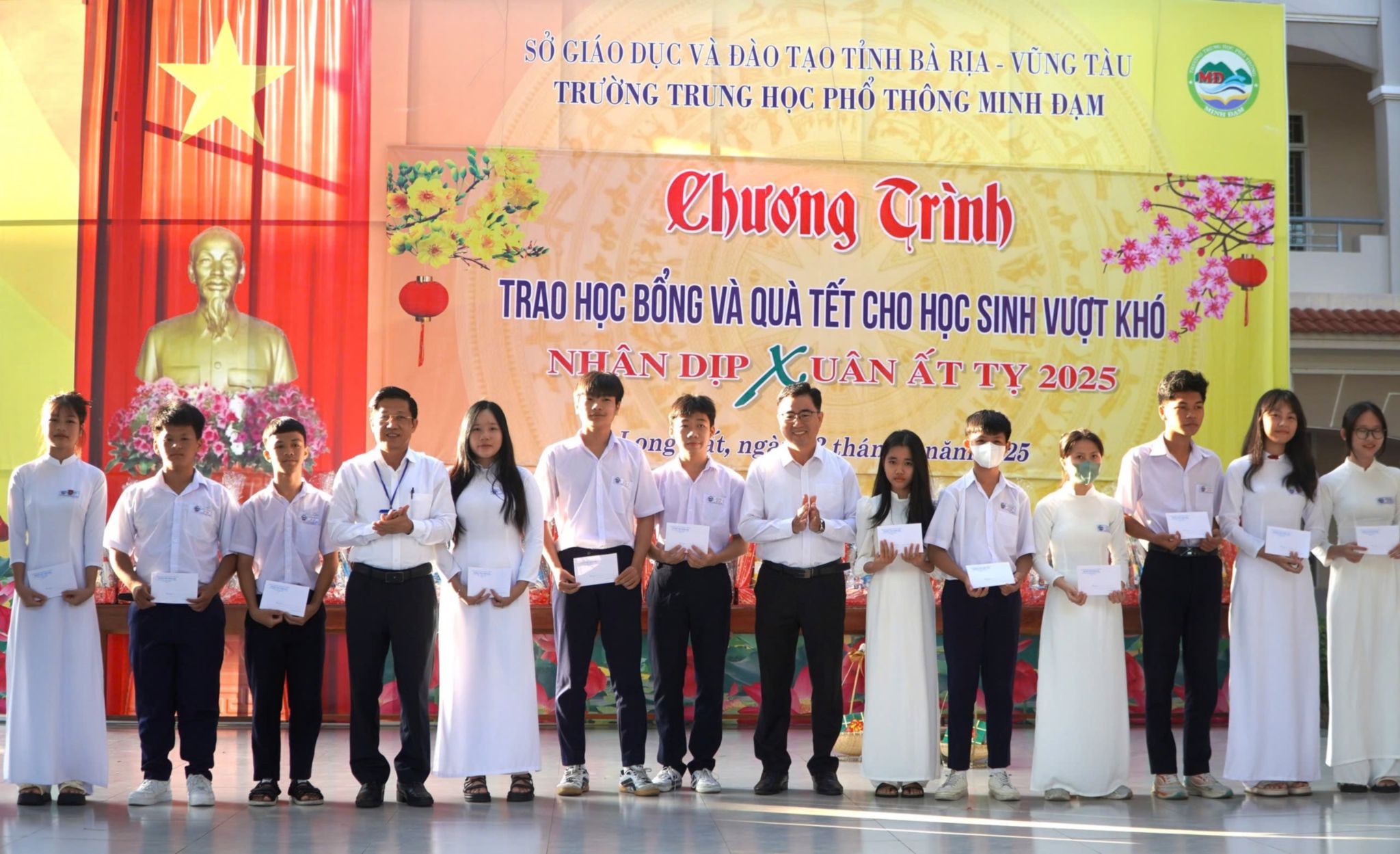 Trao học bổng Trường Lương Thế Vinh, Mạc Đỉnh Chi