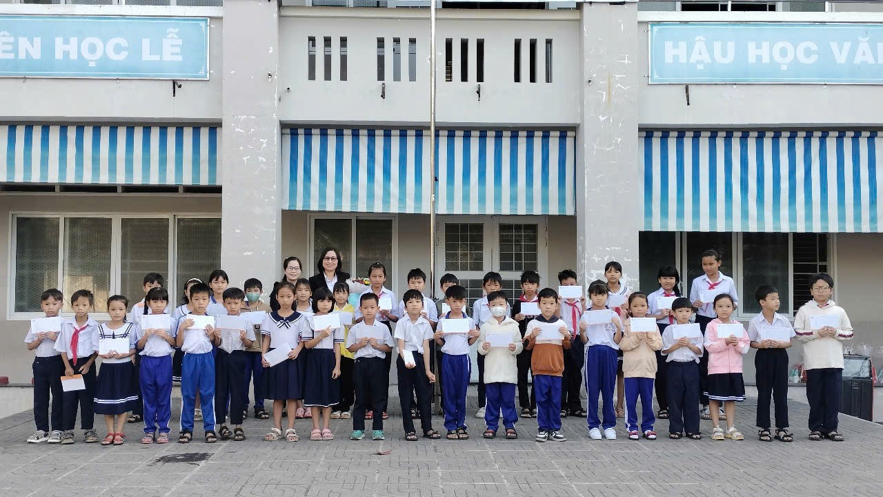 Trao học bổng Trường Lương Thế Vinh, Mạc Đỉnh Chi